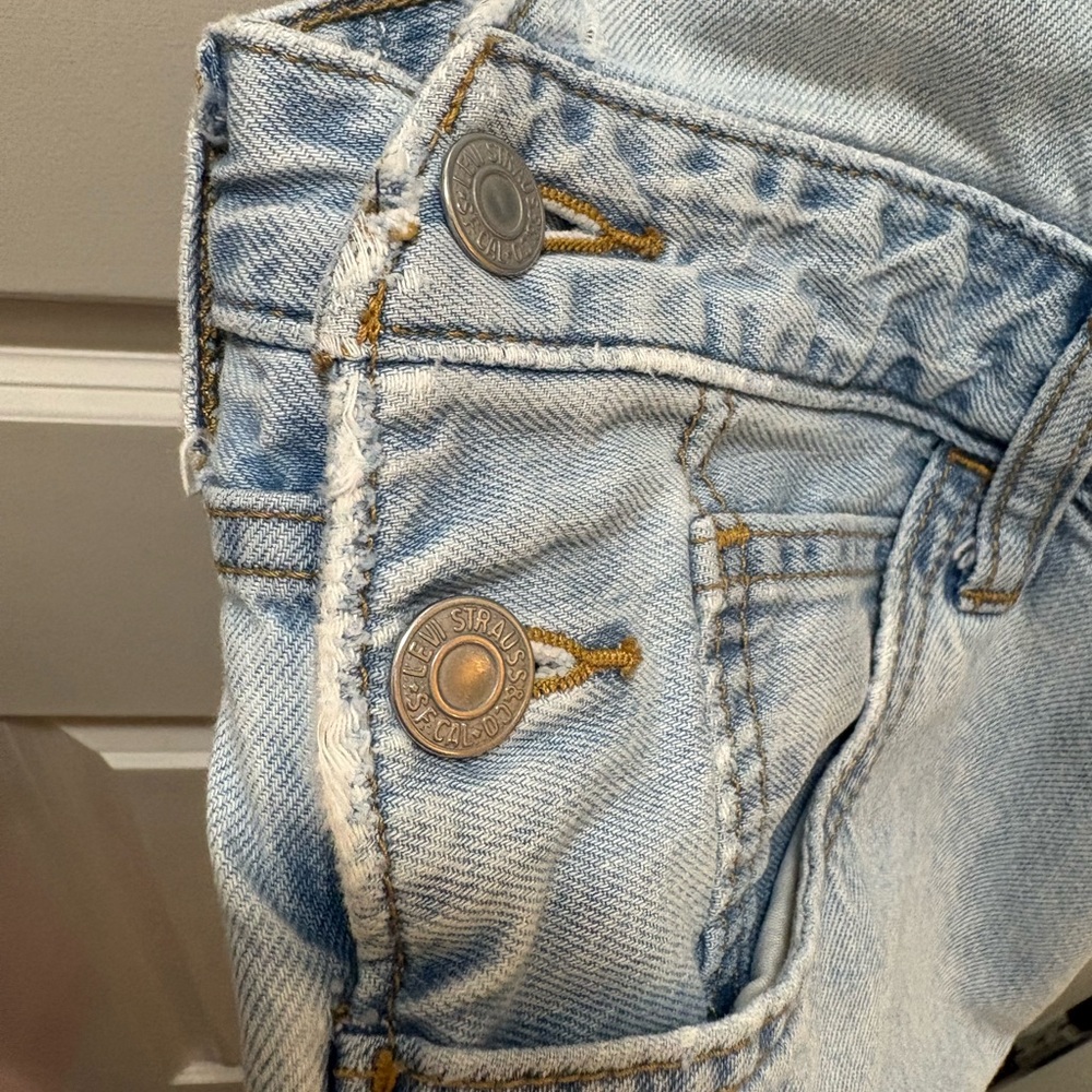 Levi's Light Blue Denim Overalls - Picture 4 of 6